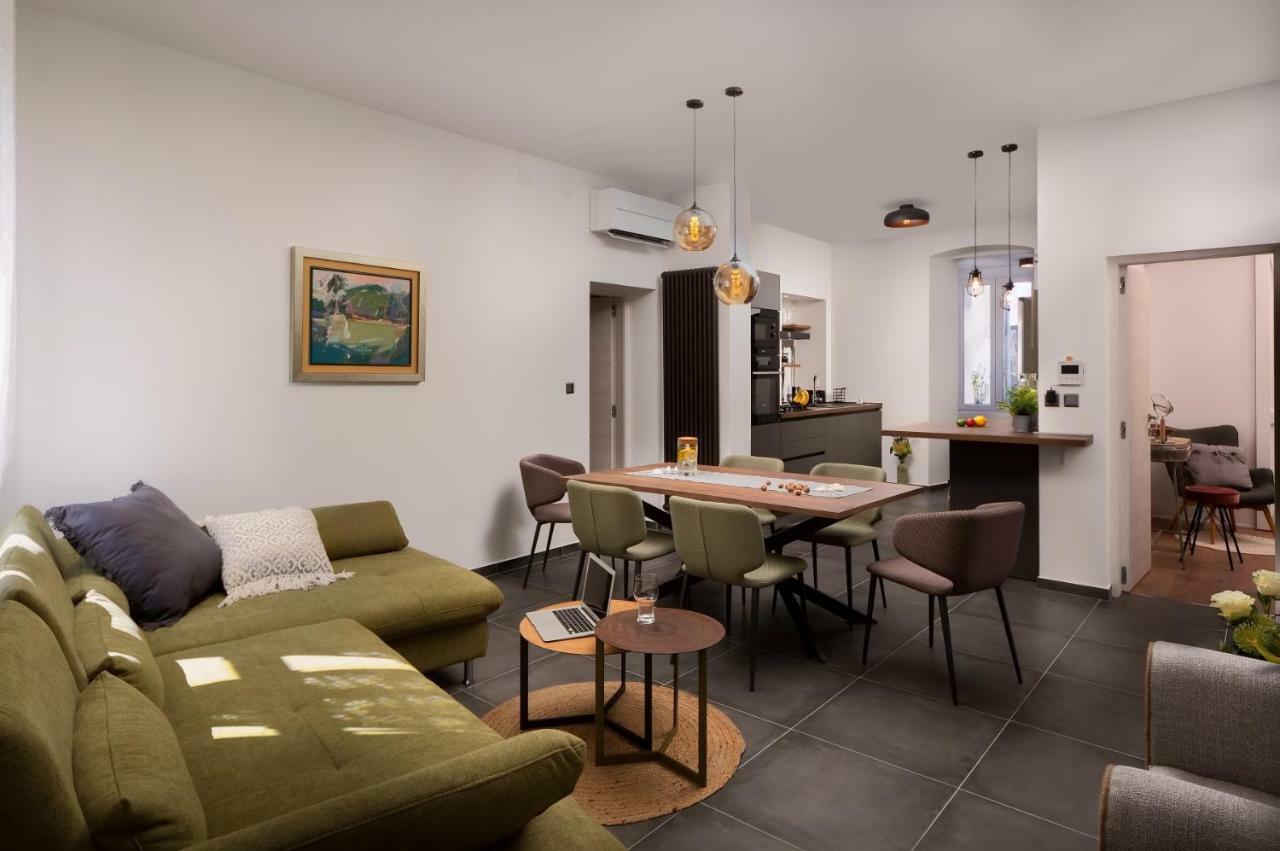 Apartment Altana With Free Parking بولا المظهر الخارجي الصورة