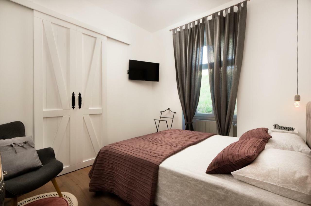 Apartment Altana With Free Parking بولا المظهر الخارجي الصورة
